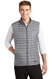 TNF  ThermoBall     Trekker Vest.
